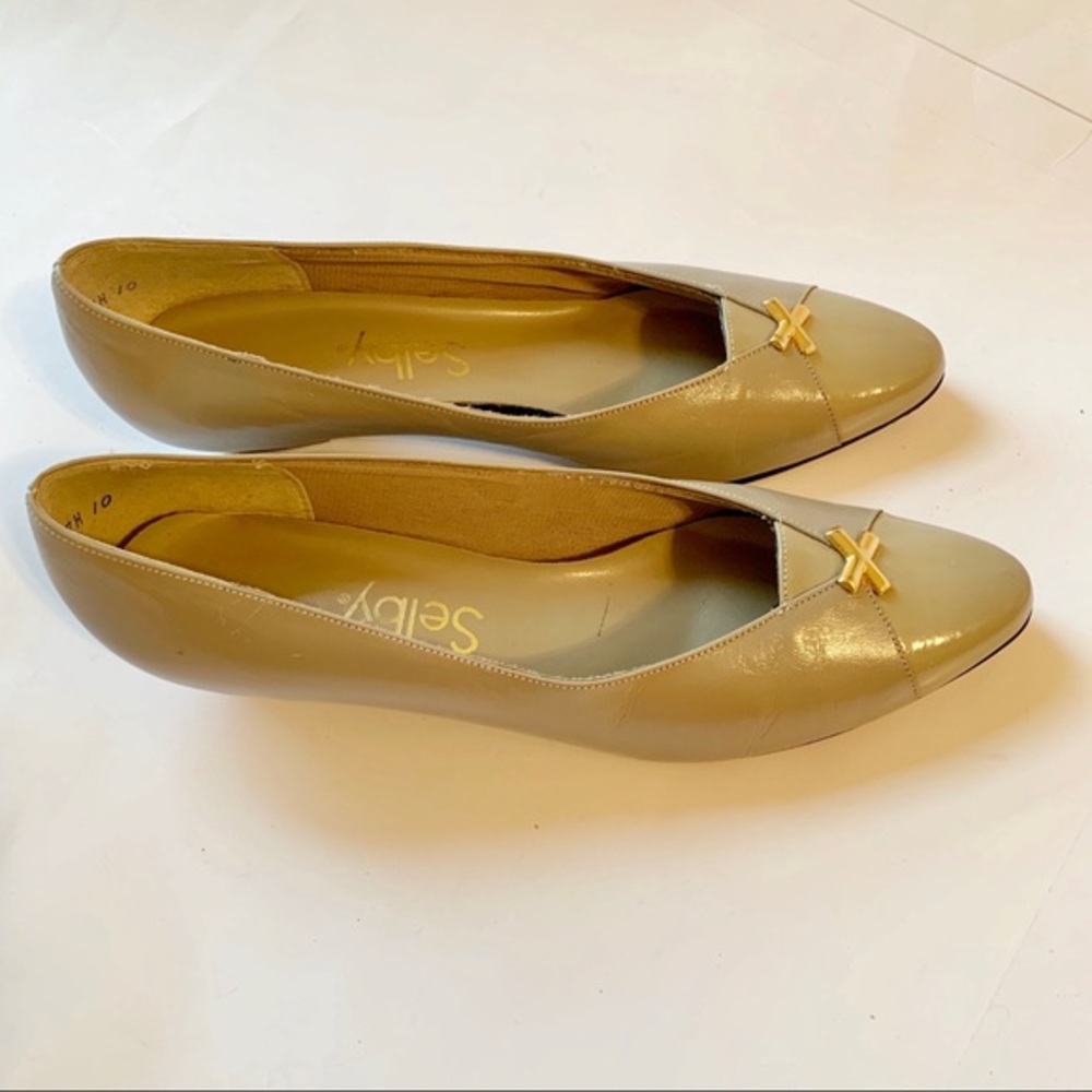 Selby Leather Upper Low Heel Pumps in Olive Color